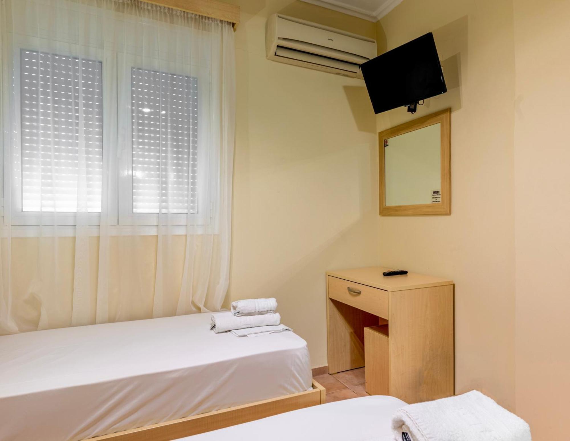 Mytilíni Fontana Luxury Rooms מראה חיצוני תמונה
