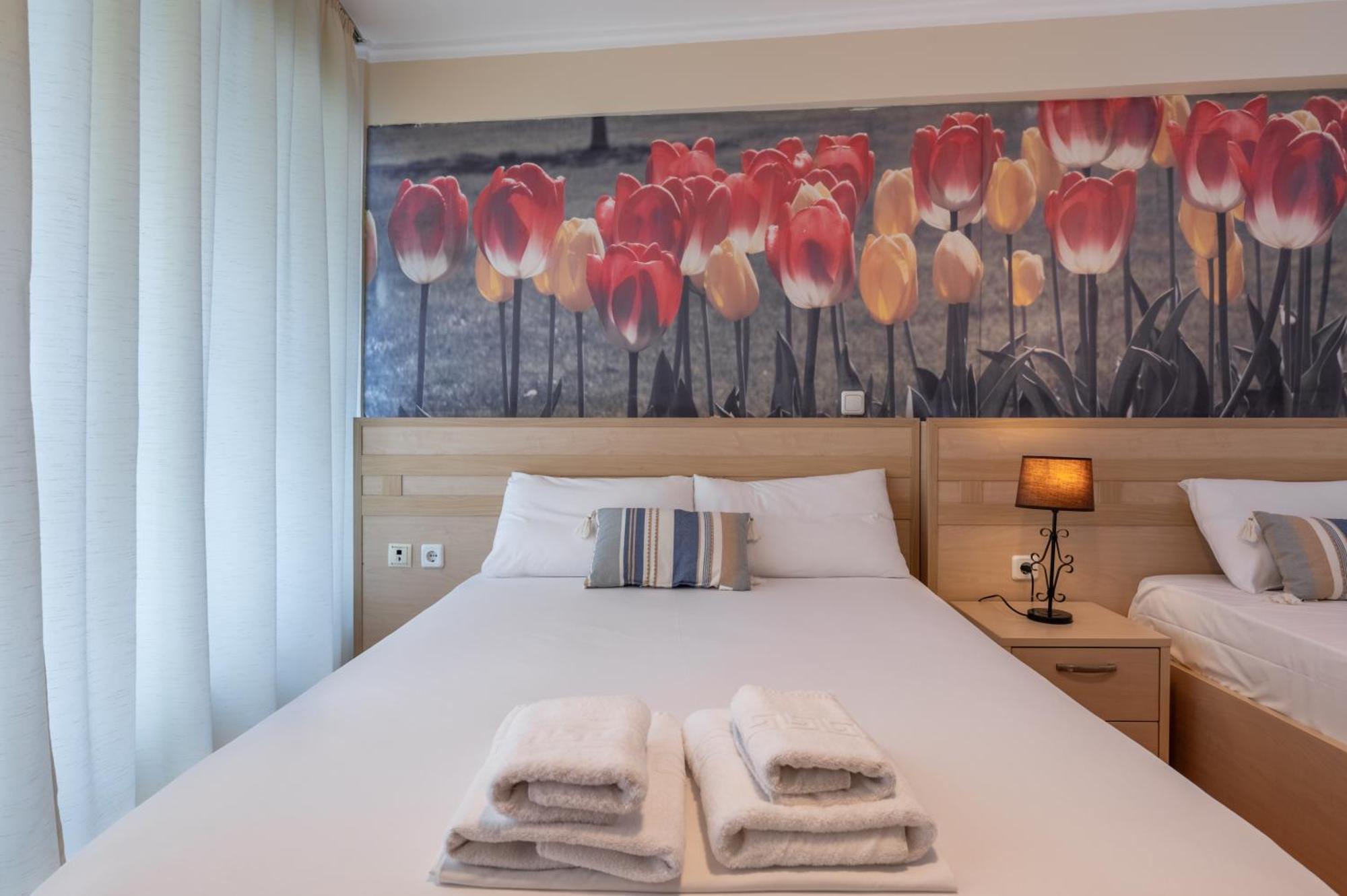 Mytilíni Fontana Luxury Rooms מראה חיצוני תמונה
