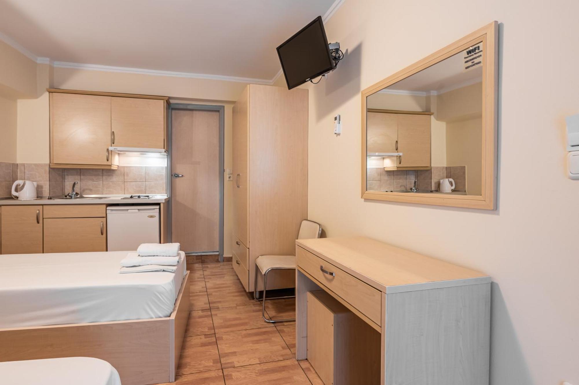 Mytilíni Fontana Luxury Rooms מראה חיצוני תמונה