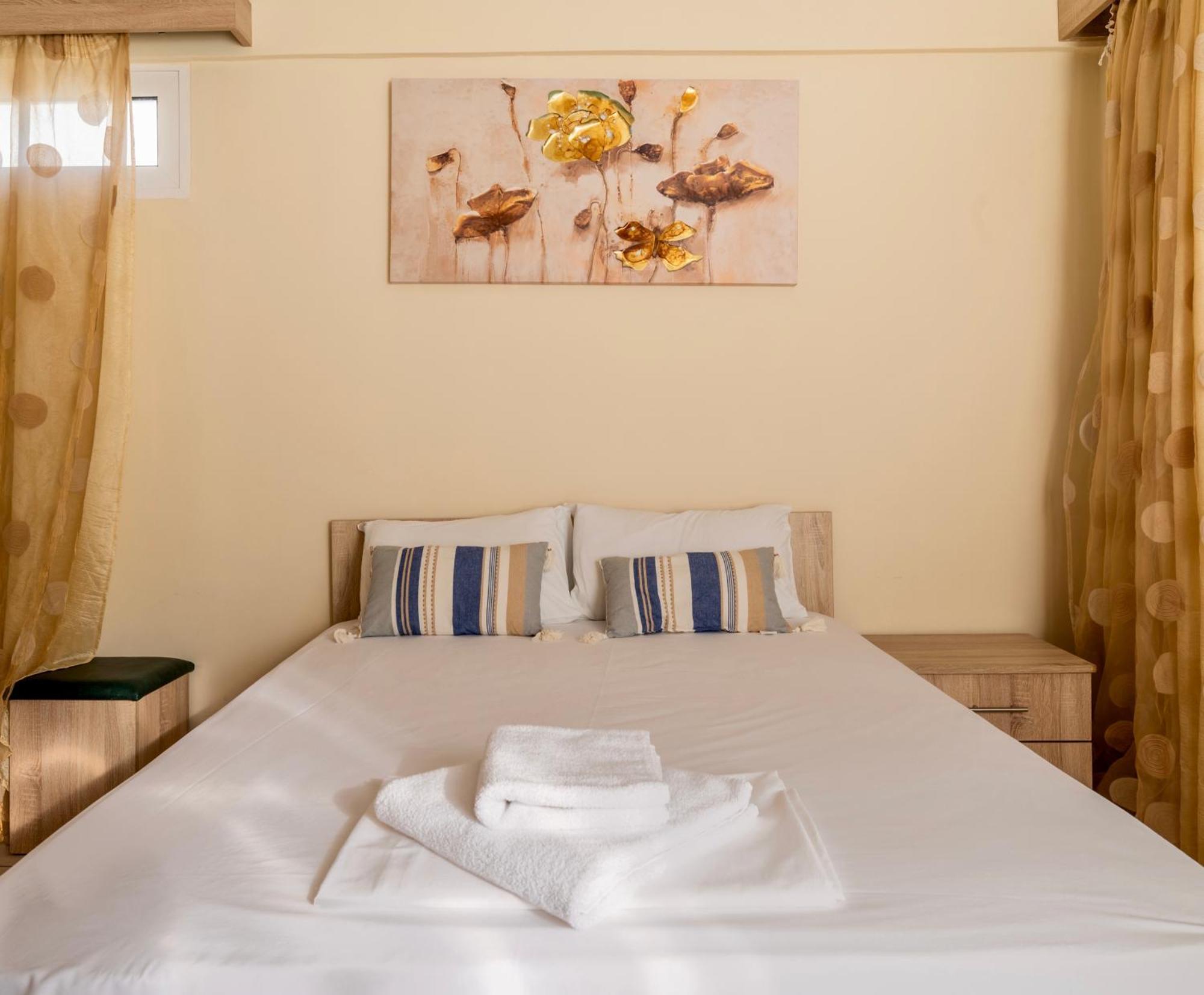 Mytilíni Fontana Luxury Rooms מראה חיצוני תמונה