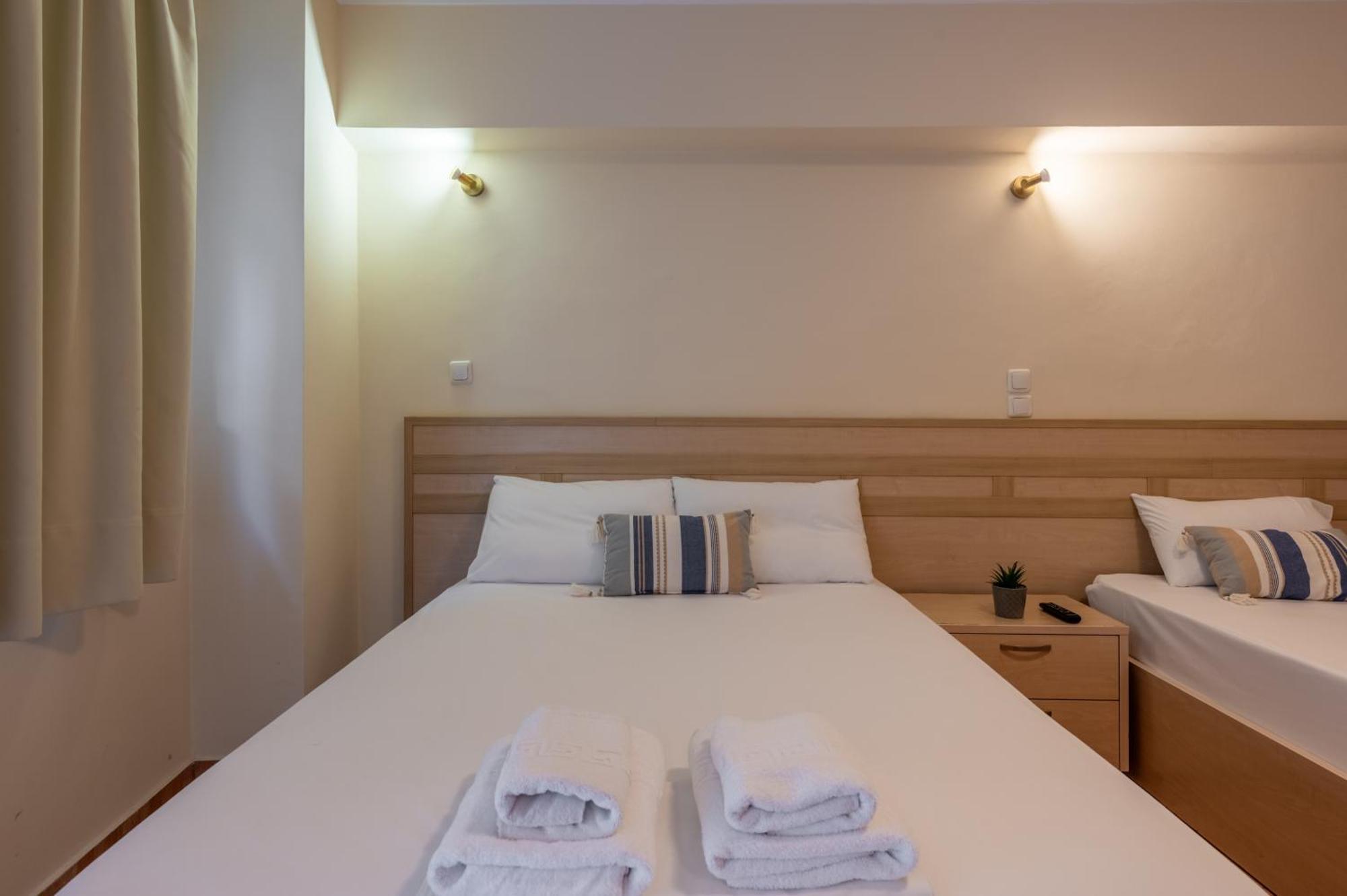 Mytilíni Fontana Luxury Rooms מראה חיצוני תמונה